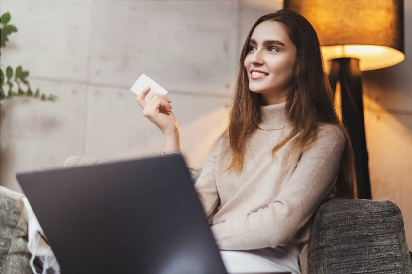 girl about to purchase with a credit card