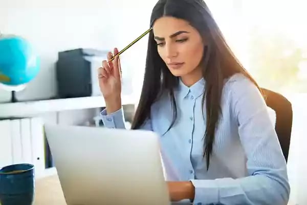 Concerned-laptop-woman